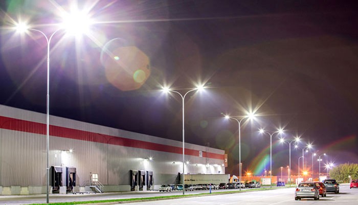 Centro de logística de la capital eslovaca - LED Street lamp Project renovación