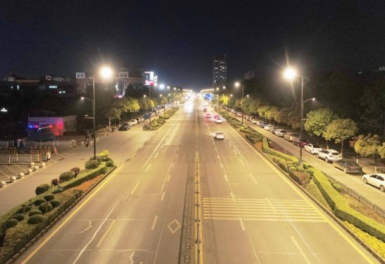 Jiangxi Nanchang zona de desarrollo económico de desarrollo llevó a ahorro de energía proyecto de red de carreteras de demostración