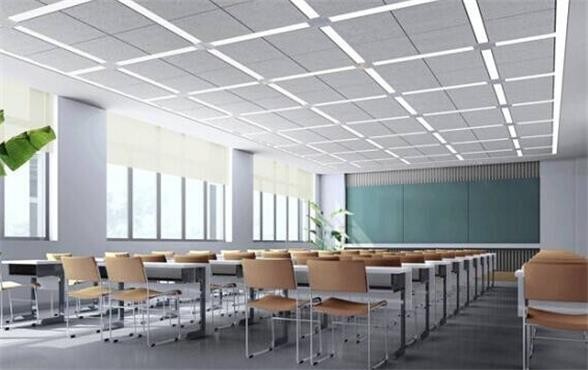 ¿Por qué la iluminación del aula cambia a luces LED en lugar de luces fluorescentes