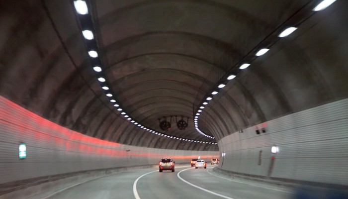 Dongguan Ma Shishan LED tunnel lighting Project (en inglés)